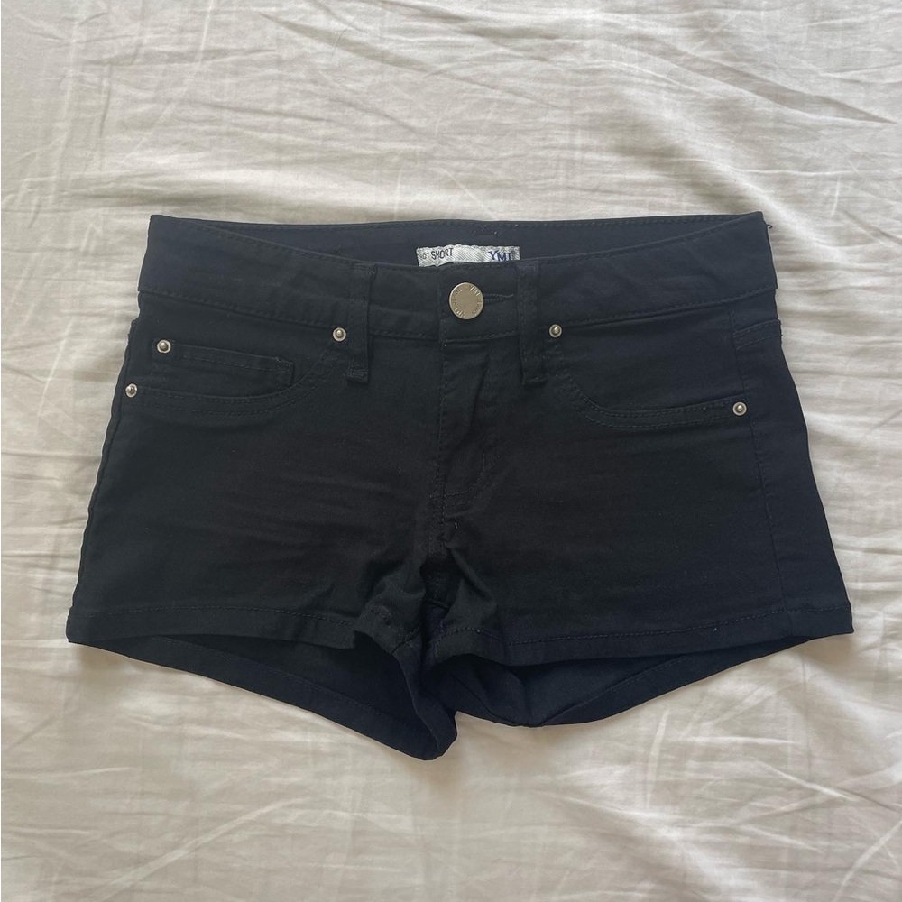 Black Hot Shorts